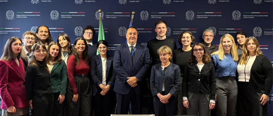 Incontro tra l’Ambasciatore Marco Canaparo e i volontari del Servizio Civile Universale a Bruxelles